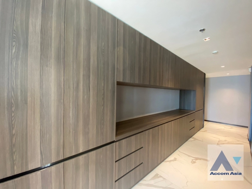 13  3 br Apartment For Rent in Sukhumvit ,Bangkok BTS Phrom Phong at Serene Place with Modern Style AA33200