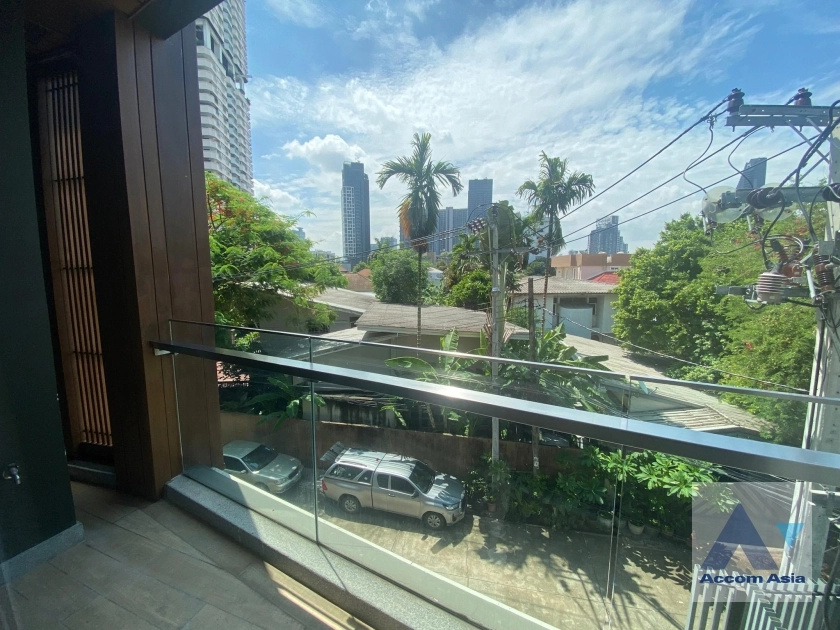 8  2 br Apartment For Rent in Sukhumvit ,Bangkok BTS Phrom Phong at Serene Place with Modern Style AA33201