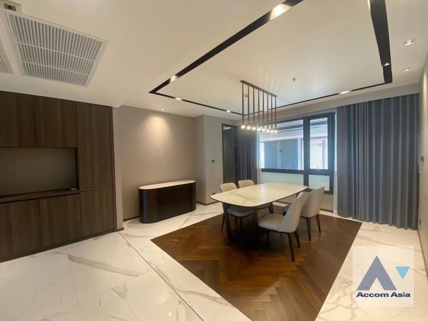  1  2 br Apartment for rent and sale in Sukhumvit ,Bangkok BTS Phrom Phong at Serene Place with Modern Style AA33201
