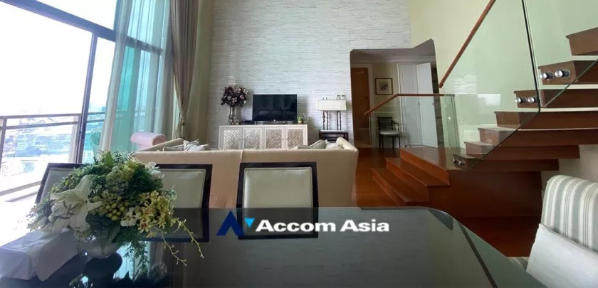 Duplex Condo |  3 Bedrooms  Condominium For Rent in Sukhumvit, Bangkok  near BTS Phrom Phong (AA33203)