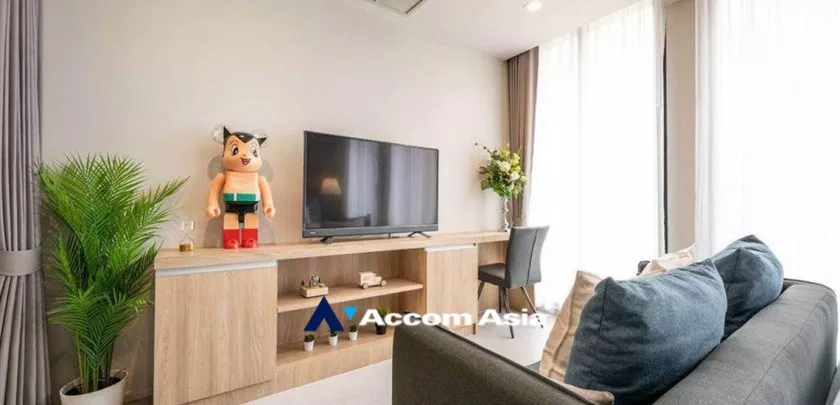  1 Bedroom  Condominium For Rent & Sale in Ploenchit, Bangkok  near BTS Ploenchit (AA33204)