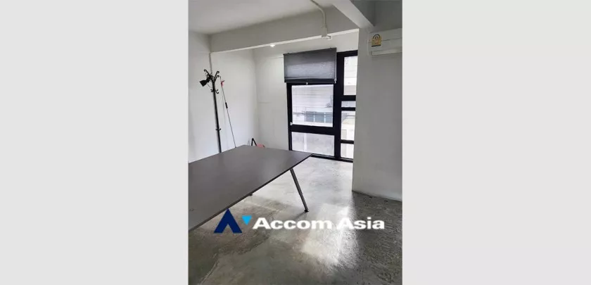 9  3 br House for rent and sale in Sukhumvit ,Bangkok BTS Punnawithi AA33215