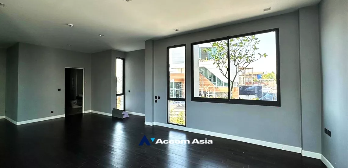 11  4 br House for rent and sale in Pattanakarn ,Bangkok ARL Hua Mak at The Gentry Phatthanakan AA33222