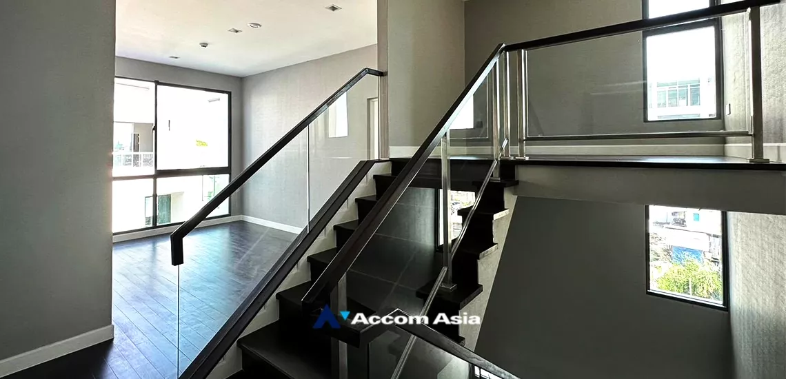 12  4 br House for rent and sale in Pattanakarn ,Bangkok ARL Hua Mak at The Gentry Phatthanakan AA33222