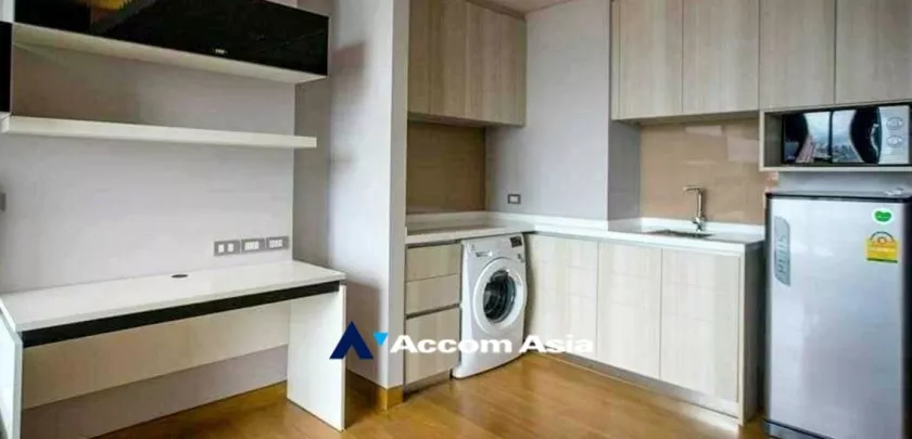 unit 1 Bedroom  Condominium For Rent in Sukhumvit, Bangkok  near BTS Phrom Phong (AA33223)