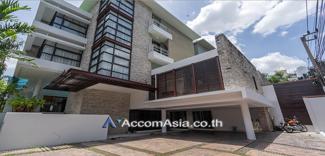 unitPrivate Swimming Pool |  5 Bedrooms  House For Rent in Sukhumvit, Bangkok  near BTS Thong Lo (64741)