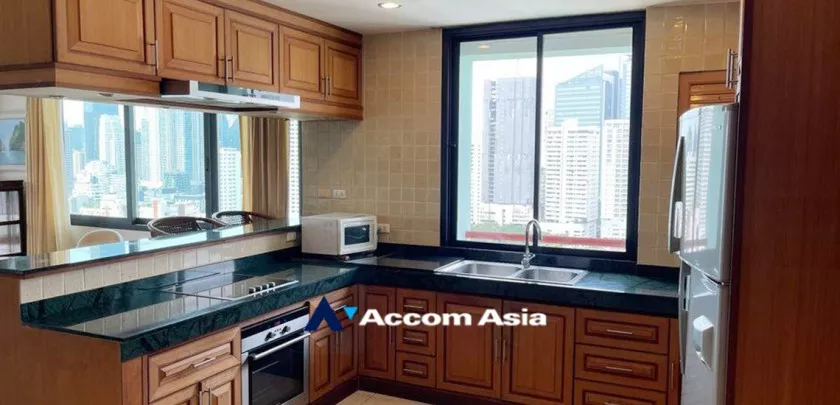 6  2 br Condominium For Sale in Sukhumvit ,Bangkok BTS Nana at Lake Green AA33227