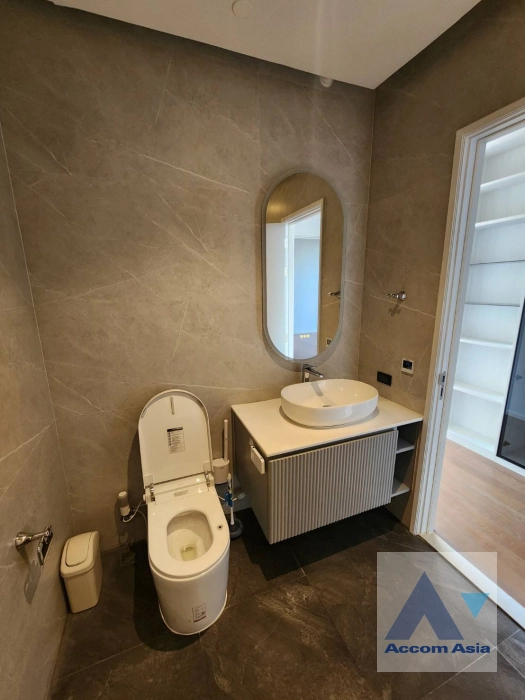 7  2 br Condominium For Rent in Ploenchit ,Bangkok BTS Ploenchit at MUNIQ Langsuan AA33236