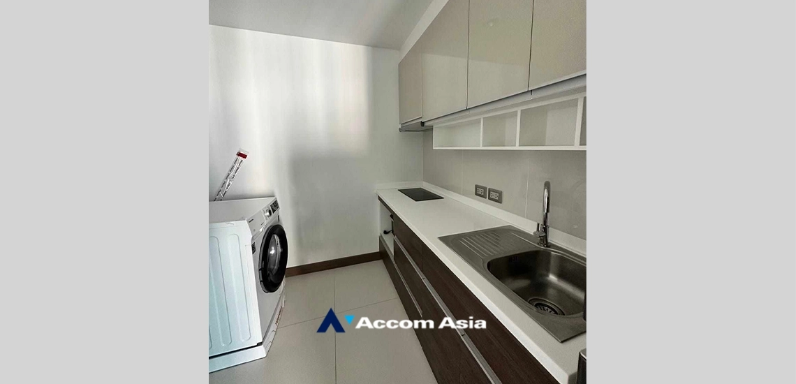 unit 2 Bedrooms  Condominium For Rent in Sukhumvit, Bangkok  near BTS Phrom Phong (AA33238)