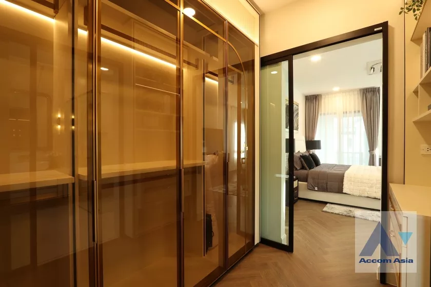 12  4 br House For Rent in Latkrabang ,Bangkok ARL Ban Thap Chang at Nantawan Rama 9 New Krungthepkreetha AA33242