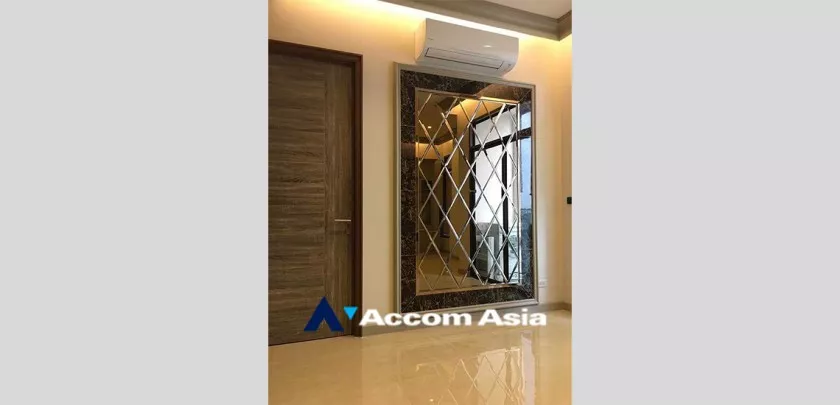  2 Bedrooms  Condominium For Sale in Sukhumvit, Bangkok  near BTS On Nut (AA33245)