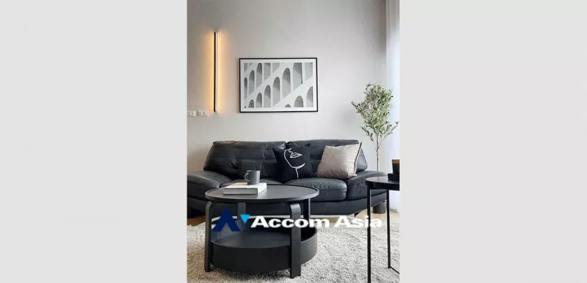 unit 1 Bedroom  Condominium For Rent in Sukhumvit, Bangkok  near BTS Ekkamai (AA33252)