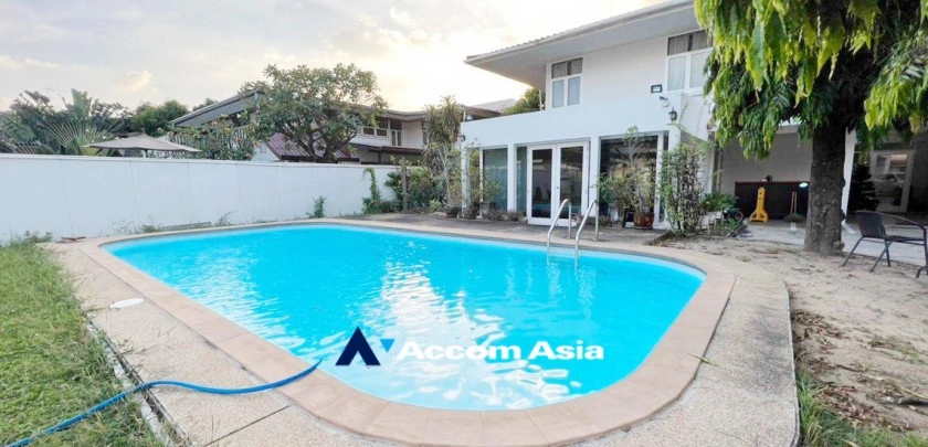  1  4 br House For Rent in Sukhumvit ,Bangkok BTS Thong Lo AA33264