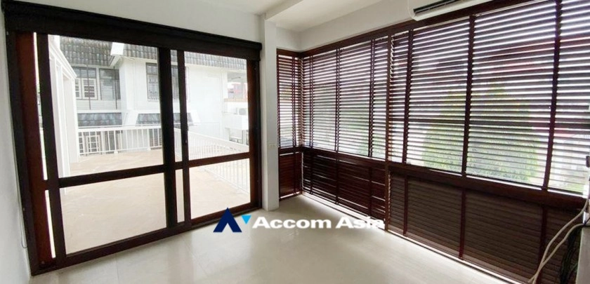 10  4 br House For Rent in Sukhumvit ,Bangkok BTS Thong Lo AA33264