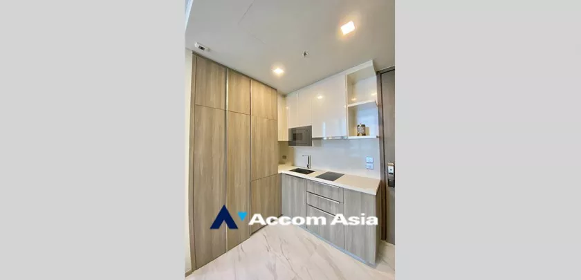 unit 1 Bedroom  Condominium For Sale in Sukhumvit, Bangkok  near BTS Asok - MRT Sukhumvit (AA33266)
