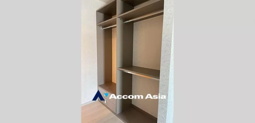 8  2 br Condominium For Sale in Ratchadaphisek ,Bangkok BTS Asok at Life Asoke AA33269