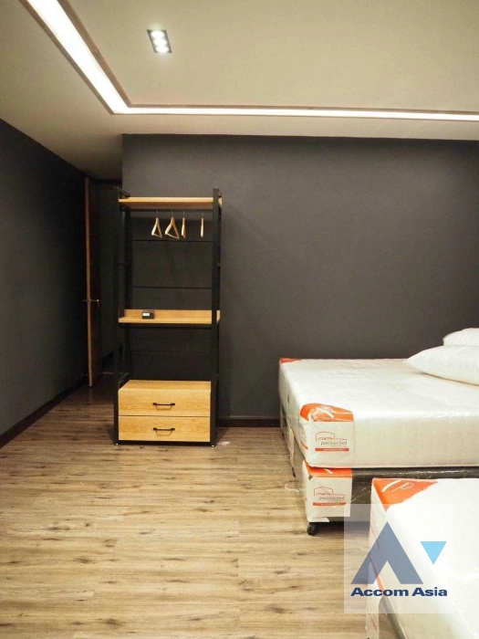 8  4 br Townhouse For Rent in Sathorn ,Bangkok BTS Saint Louis AA33272