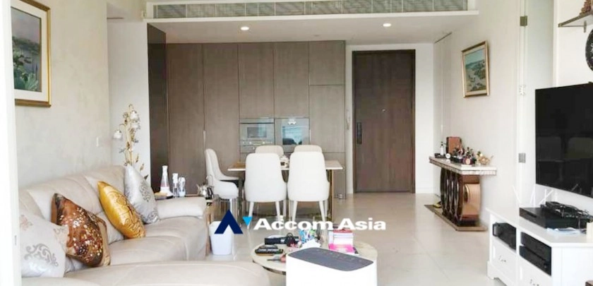  2 Bedrooms  Condominium For Sale in Ploenchit, Bangkok  near BTS Ratchadamri (AA33283)
