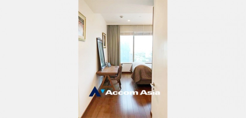 7  2 br Condominium For Sale in Ploenchit ,Bangkok BTS Ratchadamri - MRT Silom at 185 Rajadamri AA33283