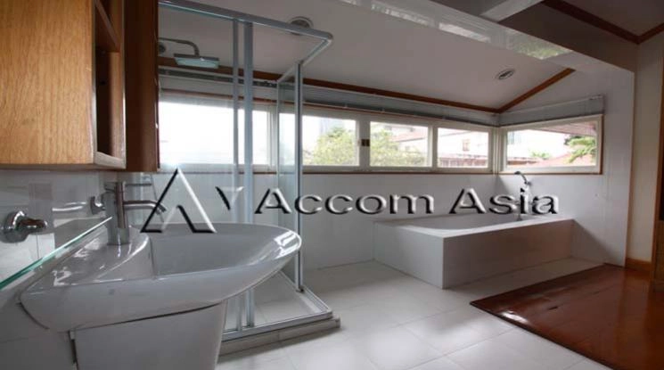 9  4 br House For Rent in Sukhumvit ,Bangkok BTS Thong Lo 64748