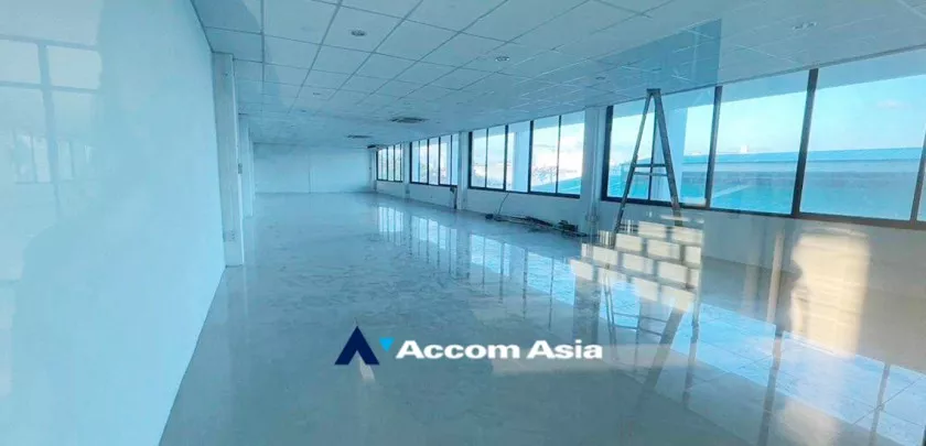 unit Office space For Rent in Sukhumvit, Bangkok  near BTS Phra khanong (AA33295)