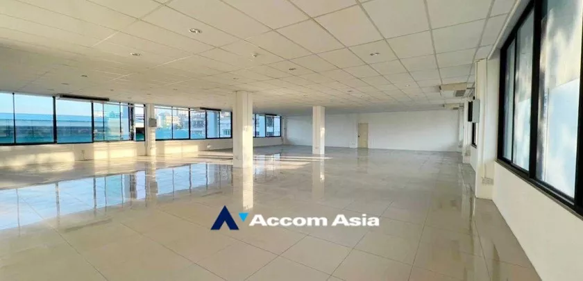  2  Office Space For Rent in Sukhumvit ,Bangkok BTS Phra khanong at S69 Office and Warehouse Space AA33295