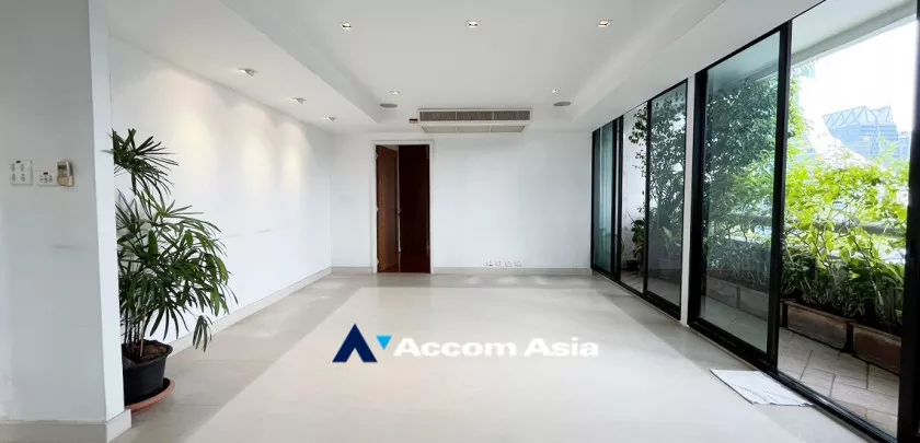 9  3 br Condominium For Sale in Ploenchit ,Bangkok BTS Chitlom at Somkid Gardens AA33297