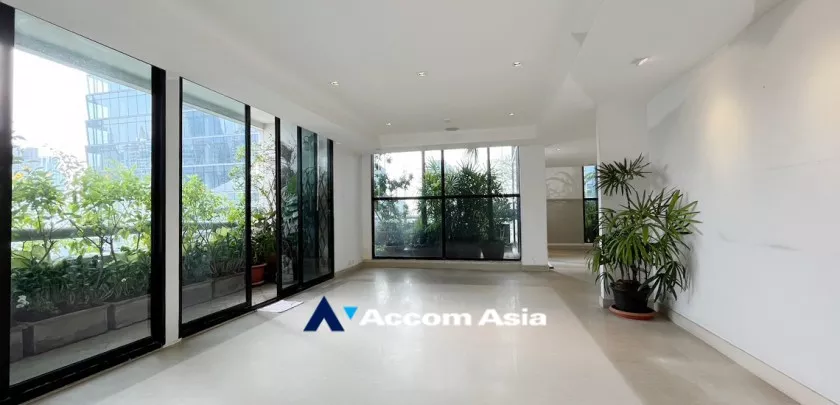 6  3 br Condominium For Sale in Ploenchit ,Bangkok BTS Chitlom at Somkid Gardens AA33297
