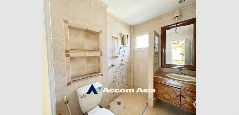 17  3 br House for rent and sale in Pattanakarn ,Bangkok BTS Bang Chak at Nantawan Village Onnuch AA33303