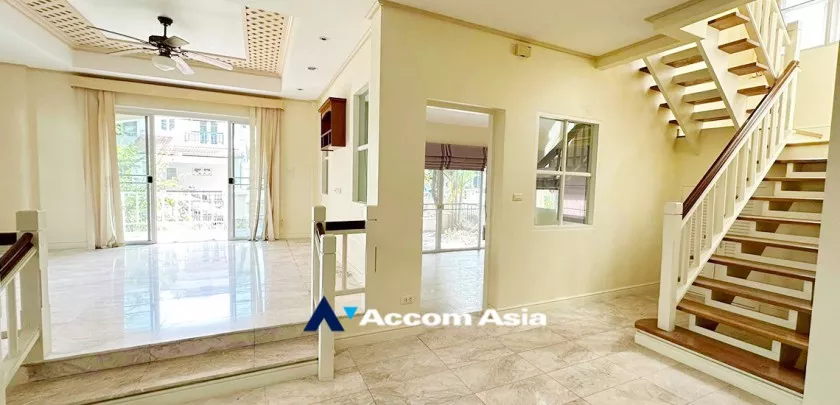 9  3 br House for rent and sale in Pattanakarn ,Bangkok BTS Bang Chak at Nantawan Village Onnuch AA33303
