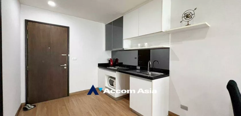 4  2 br Condominium For Sale in Sukhumvit ,Bangkok BTS Phra khanong at Le Luk AA33309