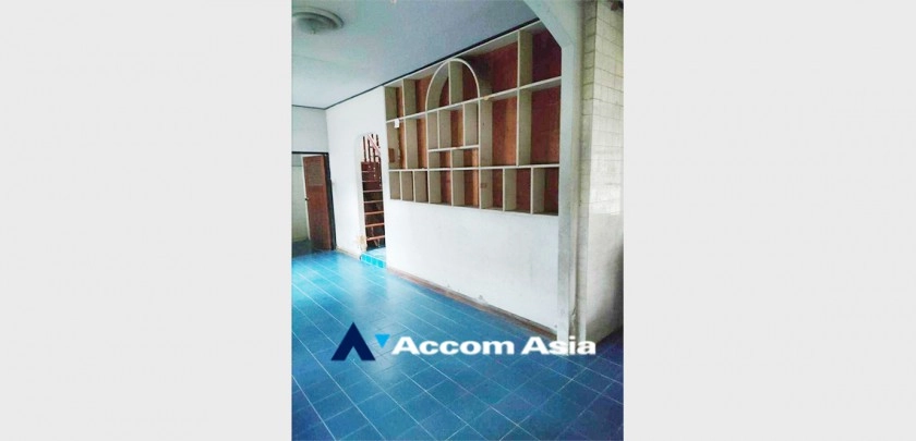 5  3 br House for rent and sale in Sukhumvit ,Bangkok BTS Punnawithi AA33310