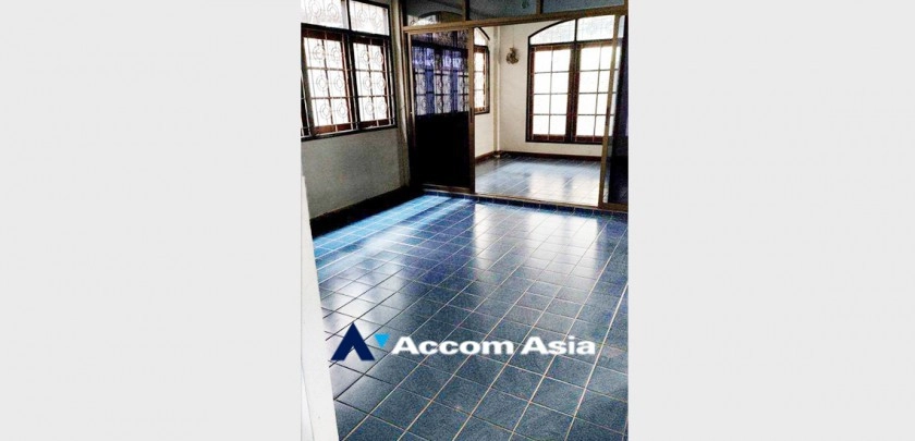 7  3 br House for rent and sale in Sukhumvit ,Bangkok BTS Punnawithi AA33310
