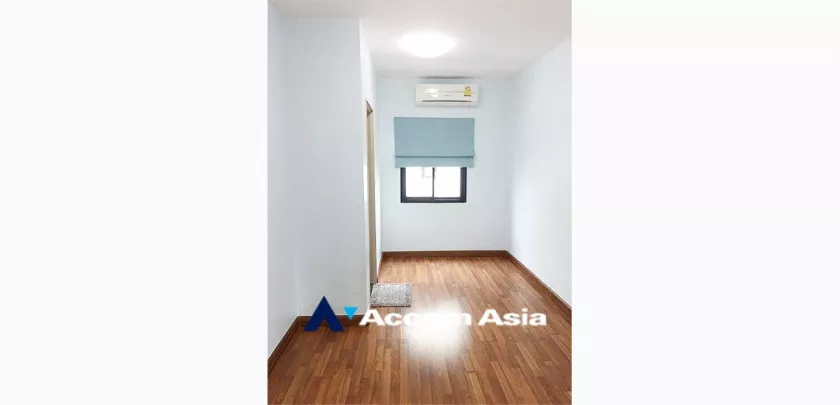 6  6 br Townhouse for rent and sale in Pattanakarn ,Bangkok BTS On Nut at Areeya Mandarina 77 AA33317