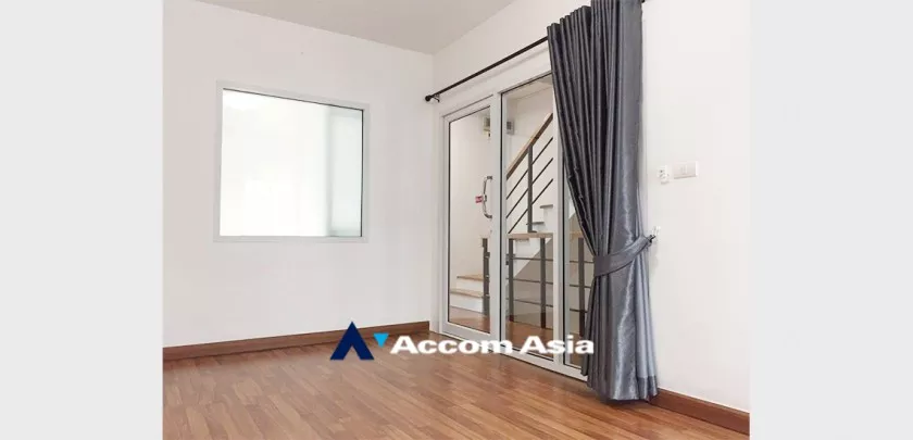 5  6 br Townhouse for rent and sale in Pattanakarn ,Bangkok BTS On Nut at Areeya Mandarina 77 AA33317