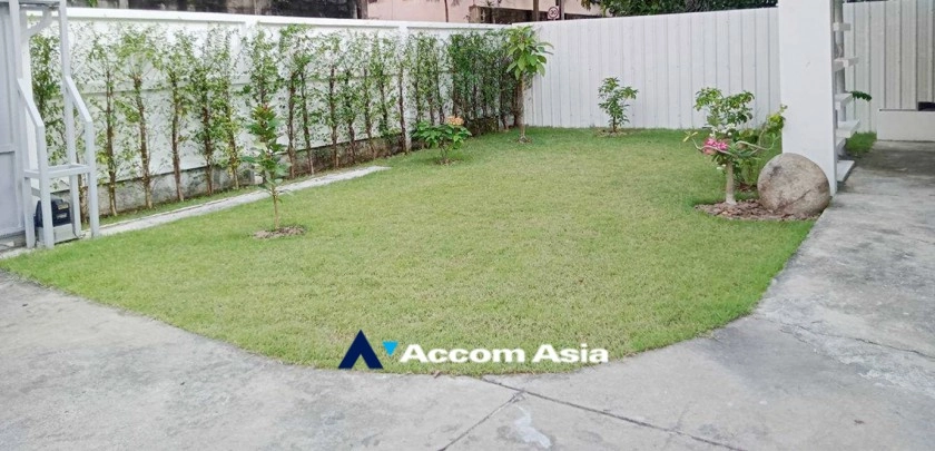 30  3 br House For Rent in New Phetchaburi ,Bangkok BTS Victory Monument AA33319