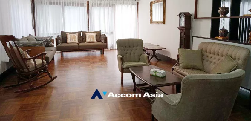 7  3 br House For Rent in phaholyothin ,Bangkok BTS Victory Monument AA33319