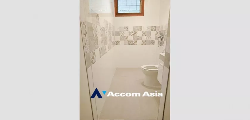 26  3 br House For Rent in phaholyothin ,Bangkok BTS Victory Monument AA33319