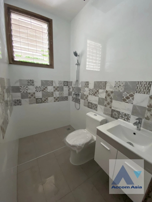 26  3 br House For Rent in New Phetchaburi ,Bangkok BTS Victory Monument AA33319