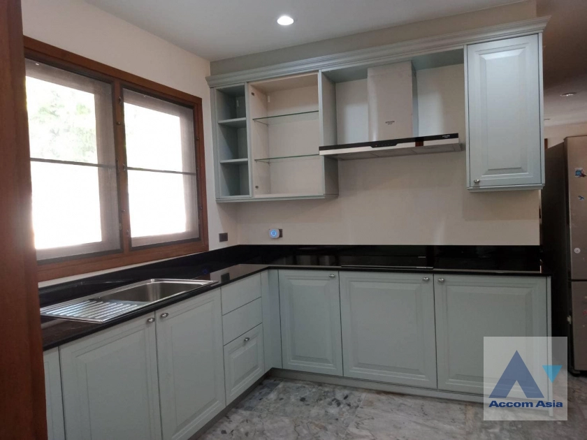 12  3 br House For Rent in New Phetchaburi ,Bangkok BTS Victory Monument AA33319