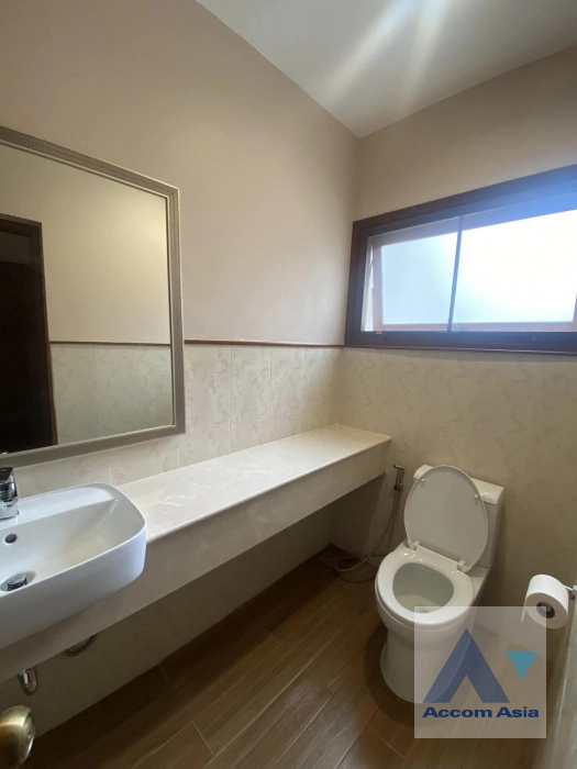 29  3 br House For Rent in New Phetchaburi ,Bangkok BTS Victory Monument AA33319