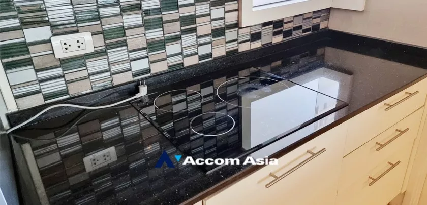 8  2 br Condominium for rent and sale in Phaholyothin ,Bangkok BTS Chitlom at Manhattan Chidlom AA33323
