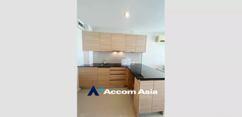  1 Bedroom  Condominium For Sale in Sukhumvit, Bangkok  near BTS Thong Lo (AA33328)