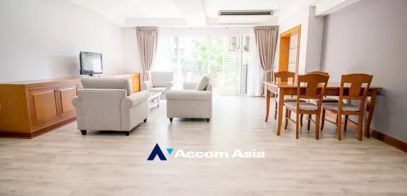 Pet friendly |  2 Bedrooms  Apartment For Rent in Ploenchit, Bangkok  near BTS Ploenchit (AA33331)