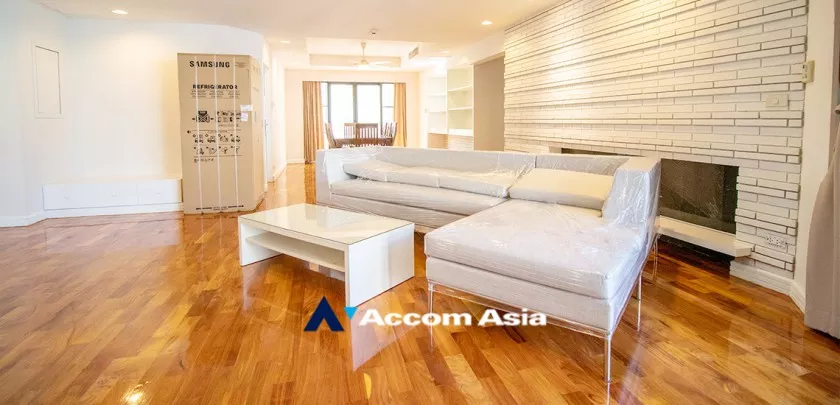 Pet friendly |  3 Bedrooms  Apartment For Rent in Sukhumvit, Bangkok  near BTS Asok - MRT Sukhumvit (AA33333)