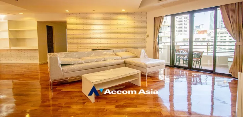 Pet friendly |  3 Bedrooms  Apartment For Rent in Sukhumvit, Bangkok  near BTS Asok - MRT Sukhumvit (AA33333)