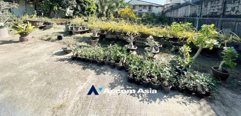 5  Land For Sale in pattanakarn ,Bangkok BTS On Nut AA33357