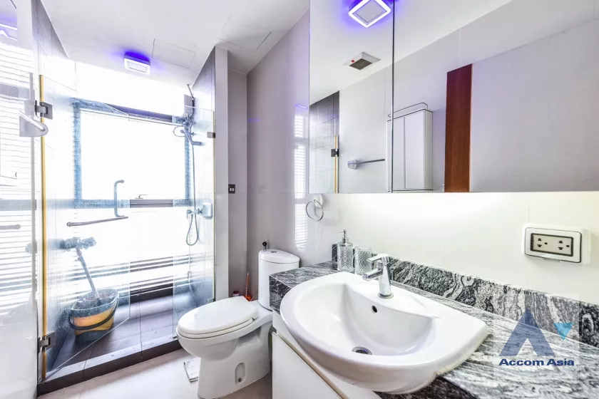 8  2 br Condominium For Sale in Silom ,Bangkok BTS Sala Daeng - MRT Sam Yan at Vertiq Rama 4 Siam AA33359
