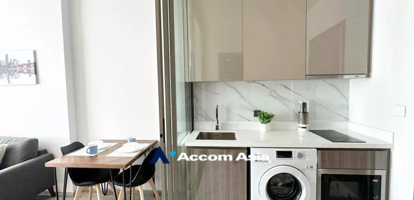 unit 1 Bedroom  Condominium For Rent in Sukhumvit, Bangkok  near BTS Ekkamai (AA33360)