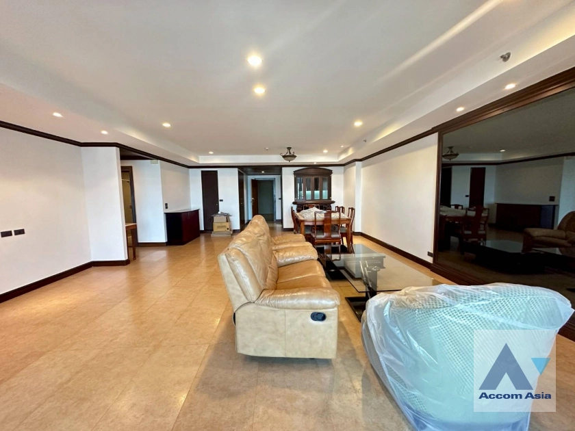  The Natural Place Suite Condominium  2 Bedroom for Rent MRT Lumphini in Sathorn Bangkok